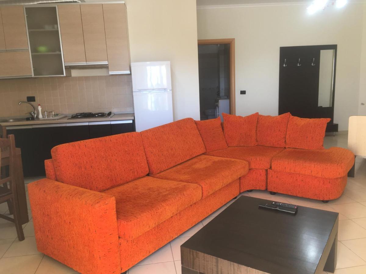 Agetina'S Apartaments Vlore Bagian luar foto