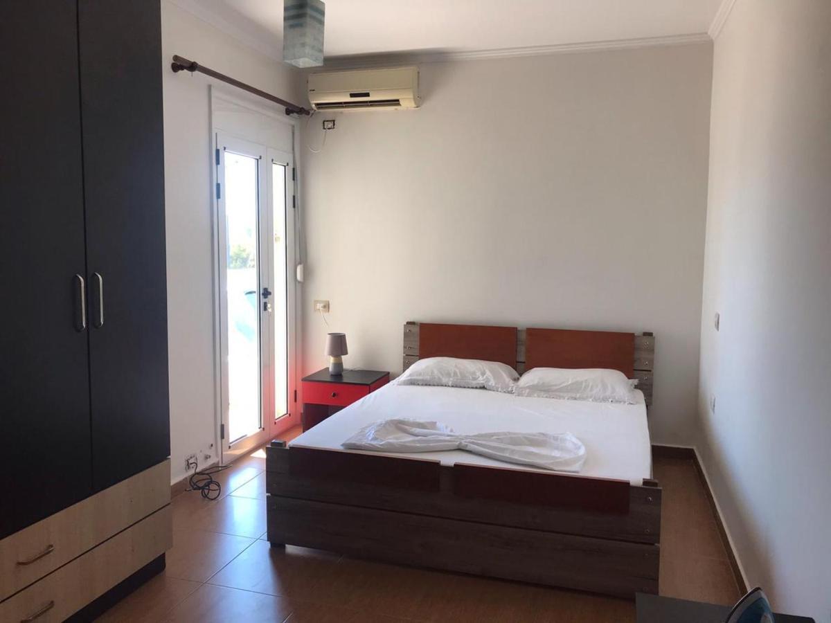 Agetina'S Apartaments Vlore Bagian luar foto