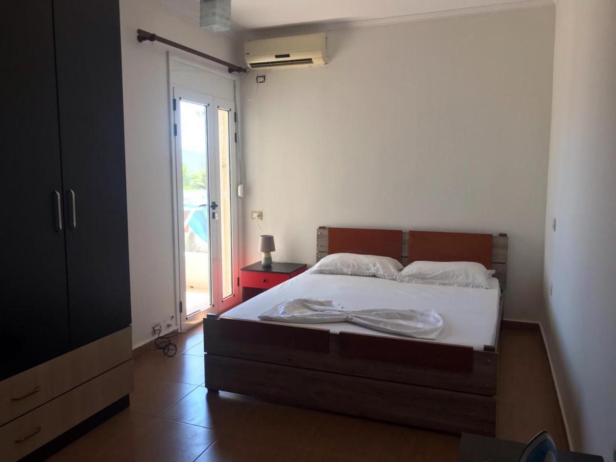 Agetina'S Apartaments Vlore Bagian luar foto