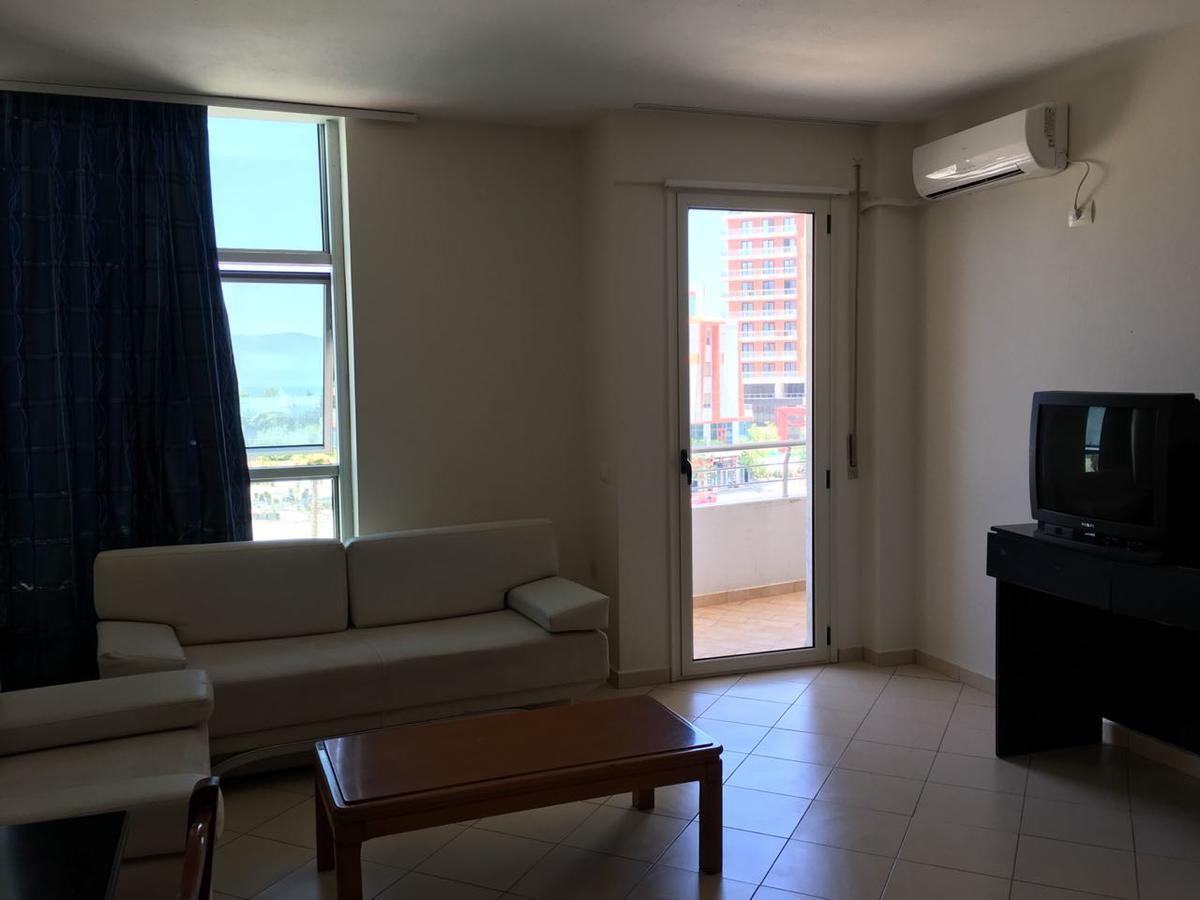 Agetina'S Apartaments Vlore Bagian luar foto