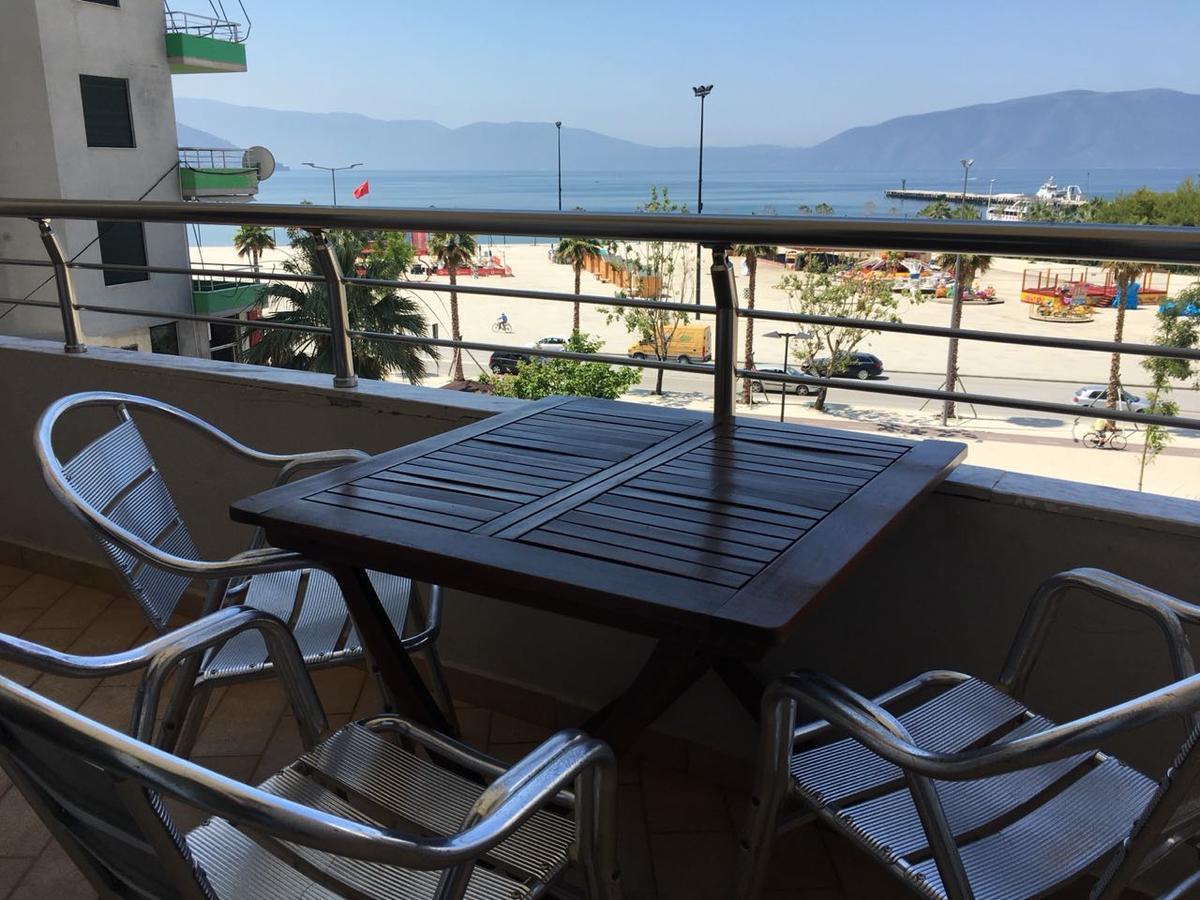 Agetina'S Apartaments Vlore Bagian luar foto