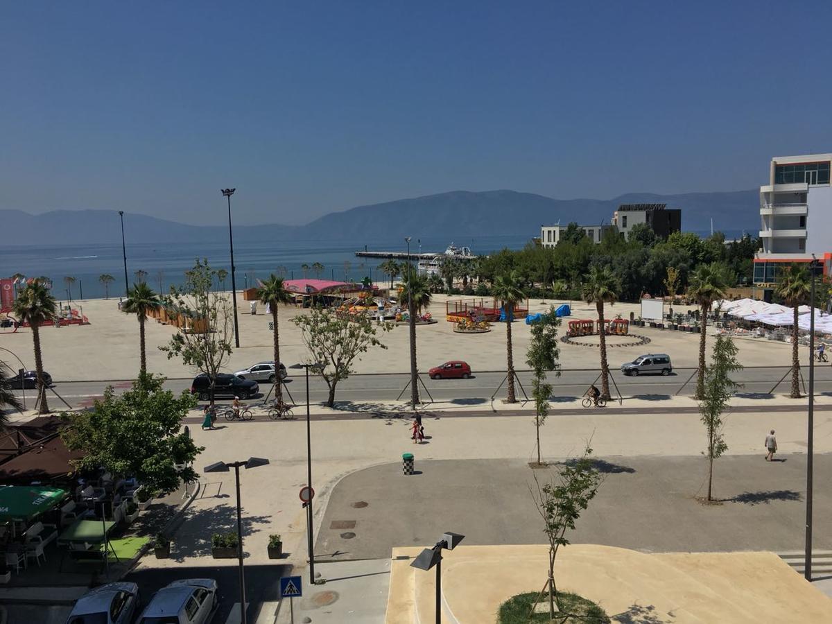 Agetina'S Apartaments Vlore Bagian luar foto